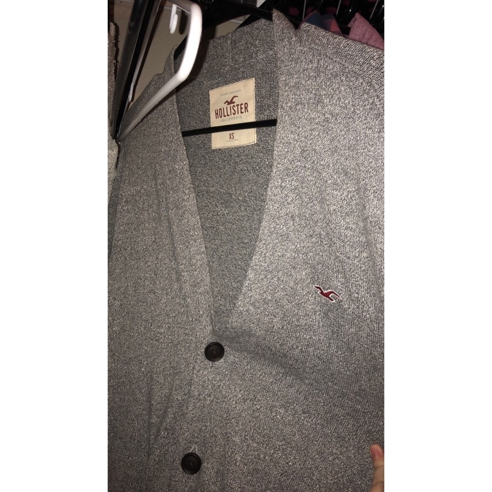 Hollister Cardigan